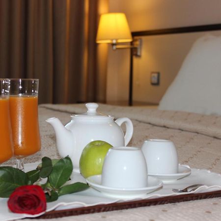 Kendros Hotel Plovdiv Værelse billede