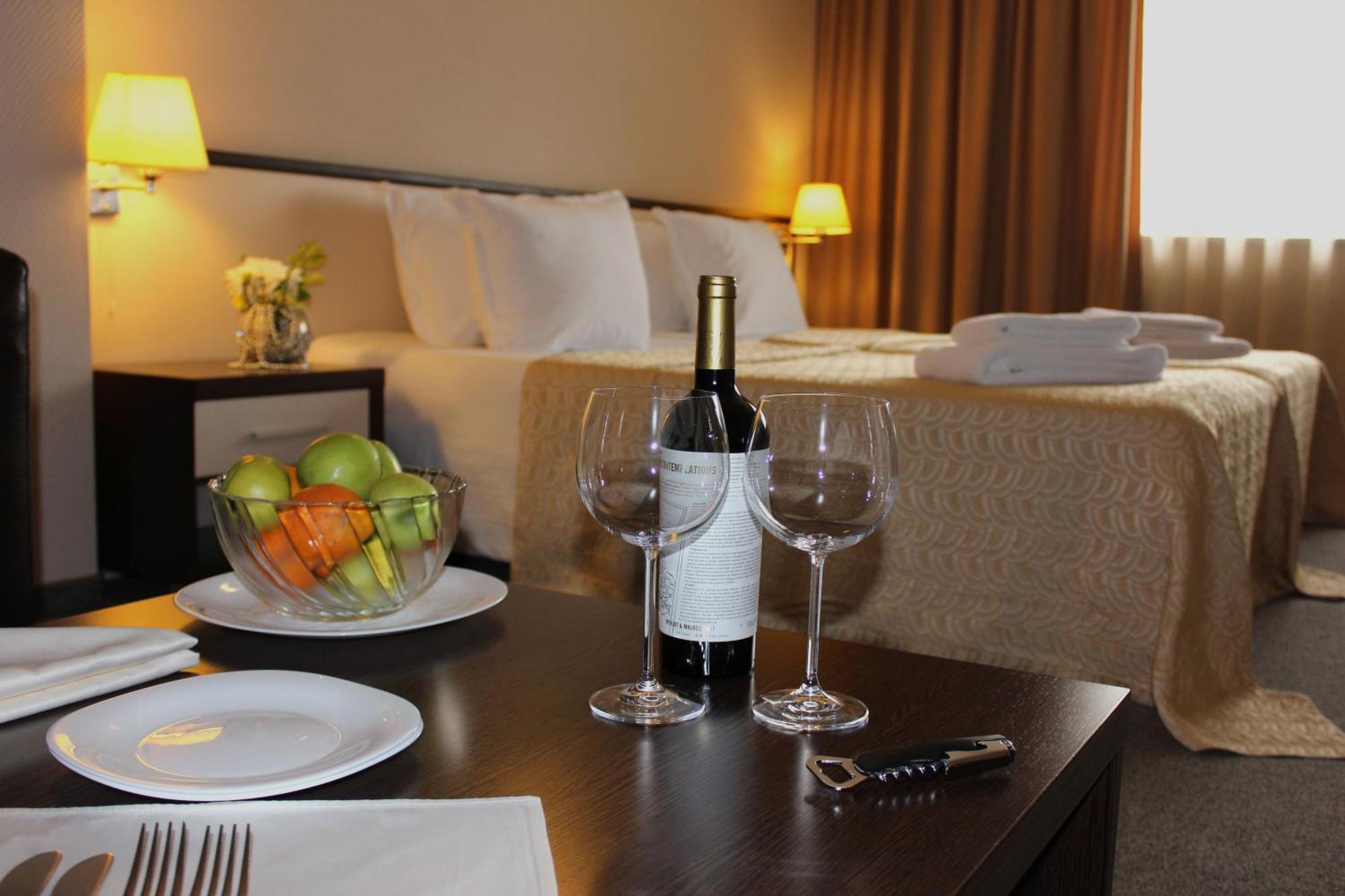 Kendros Hotel Plovdiv Værelse billede